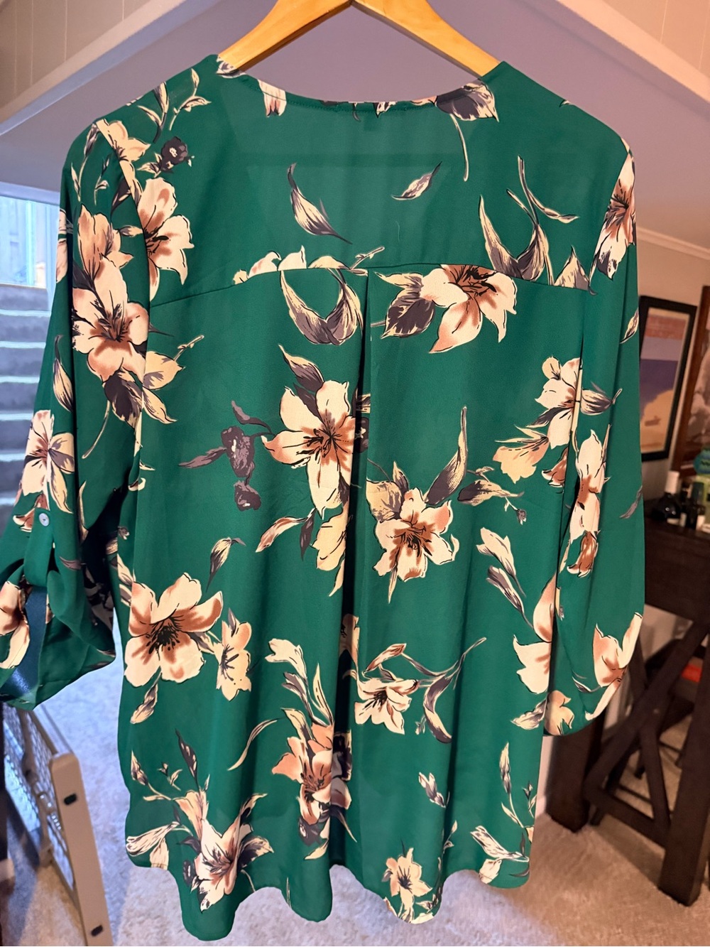 West Kei Green Floral Wrap Blouse - Picture 3 of 3